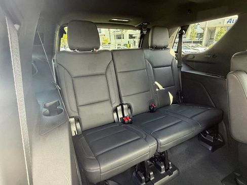 Used 2022 Chevrolet Tahoe LT w/ Luxury Package RWD image 18