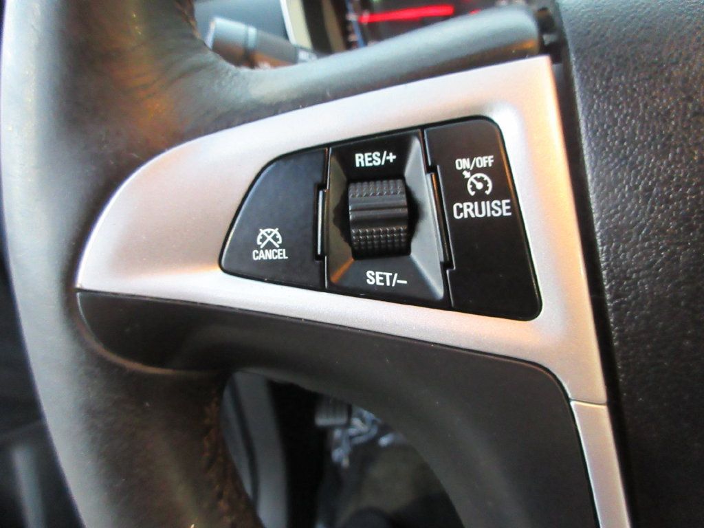 Used 2025 Chevrolet Equinox LT w/ Convenience Package II FWD image 24
