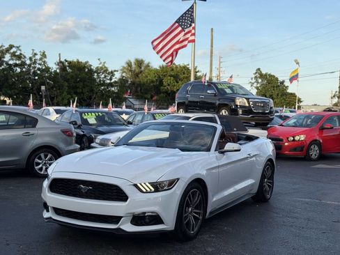 Used 2016 Ford Mustang Premium image 1