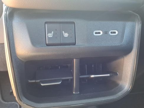 New 2026 Dodge Charger R/T AWD/4WD image 19