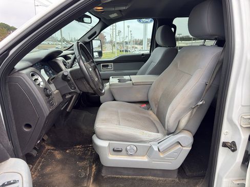Used 2011 Ford F150 XLT w/ XLT Chrome Pkg image 13