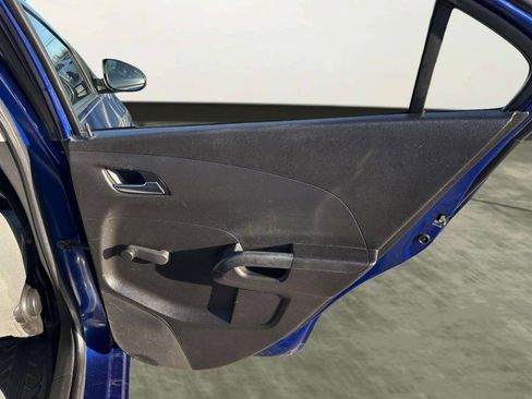 Used 2012 Chevrolet Sonic LS image 15