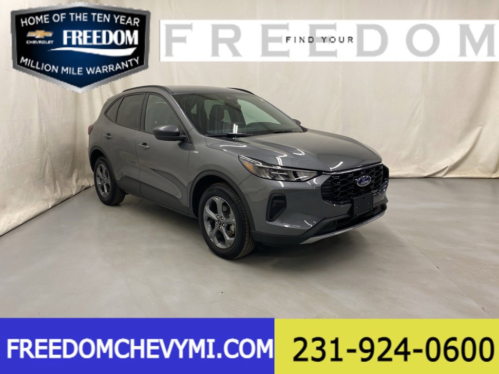 Used 2025 Ford Escape ST-Line AWD/4WD image 1