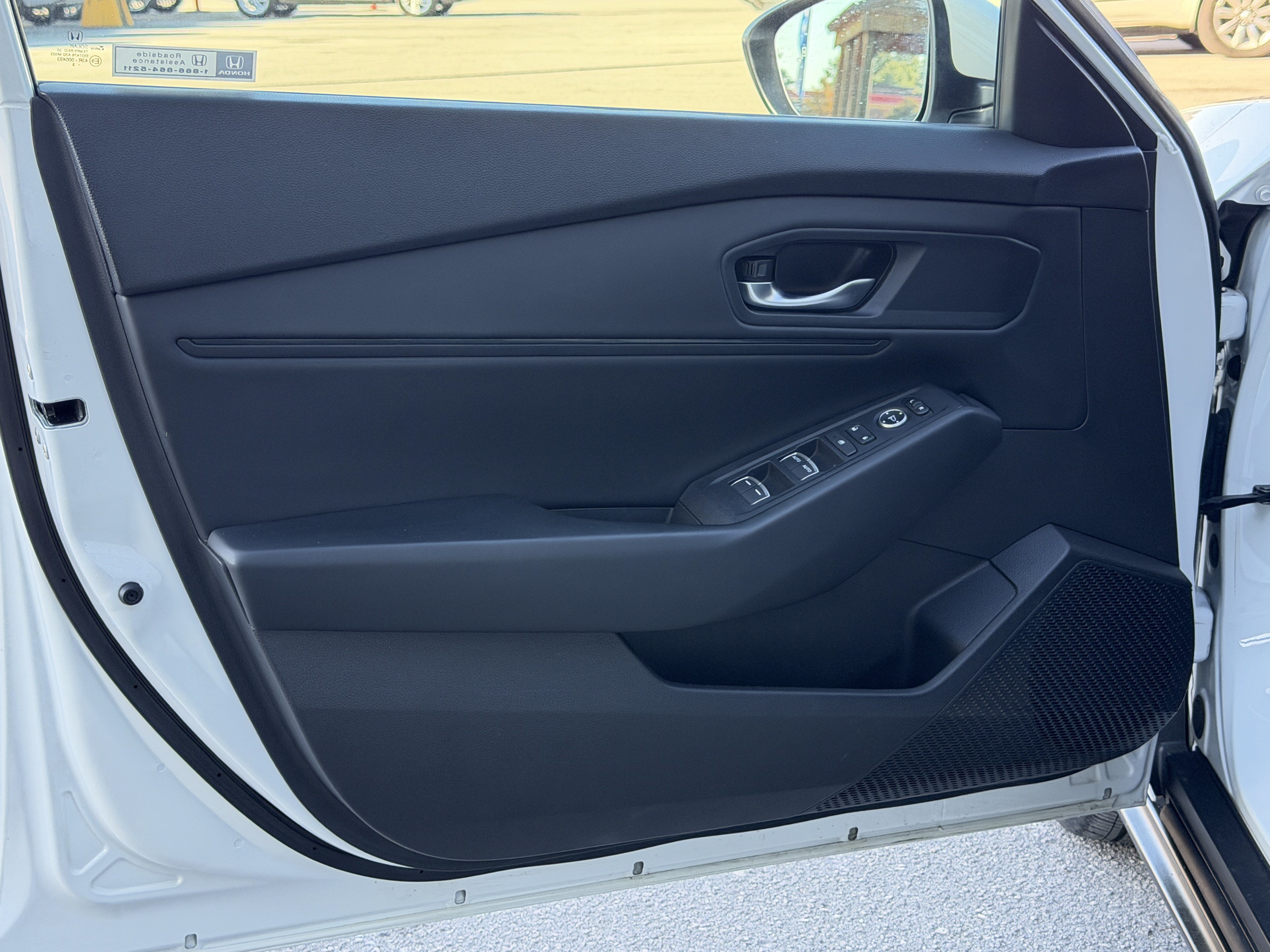 Used 2023 Honda Accord EX image 12