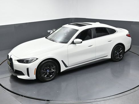 Used 2022 BMW i4 eDrive40 w/ Premium Package image 46