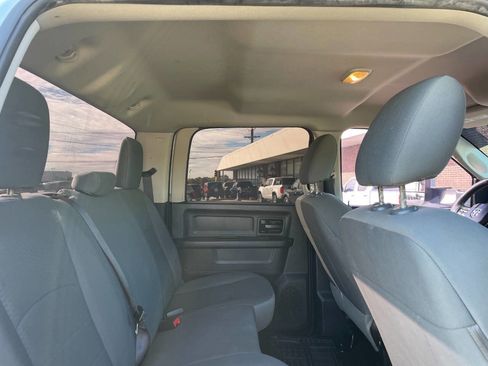 Used 2016 RAM 3500 Tradesman w/ Chrome Appearance Group image 26