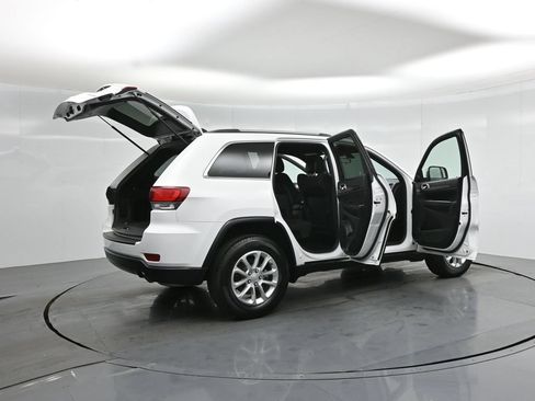 Used 2021 Jeep Grand Cherokee Laredo RWD image 6
