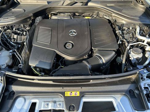 Certified 2025 Mercedes-Benz GLC 300 4MATIC image 52