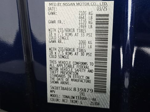 Certified 2025 Nissan Rogue SV image 34