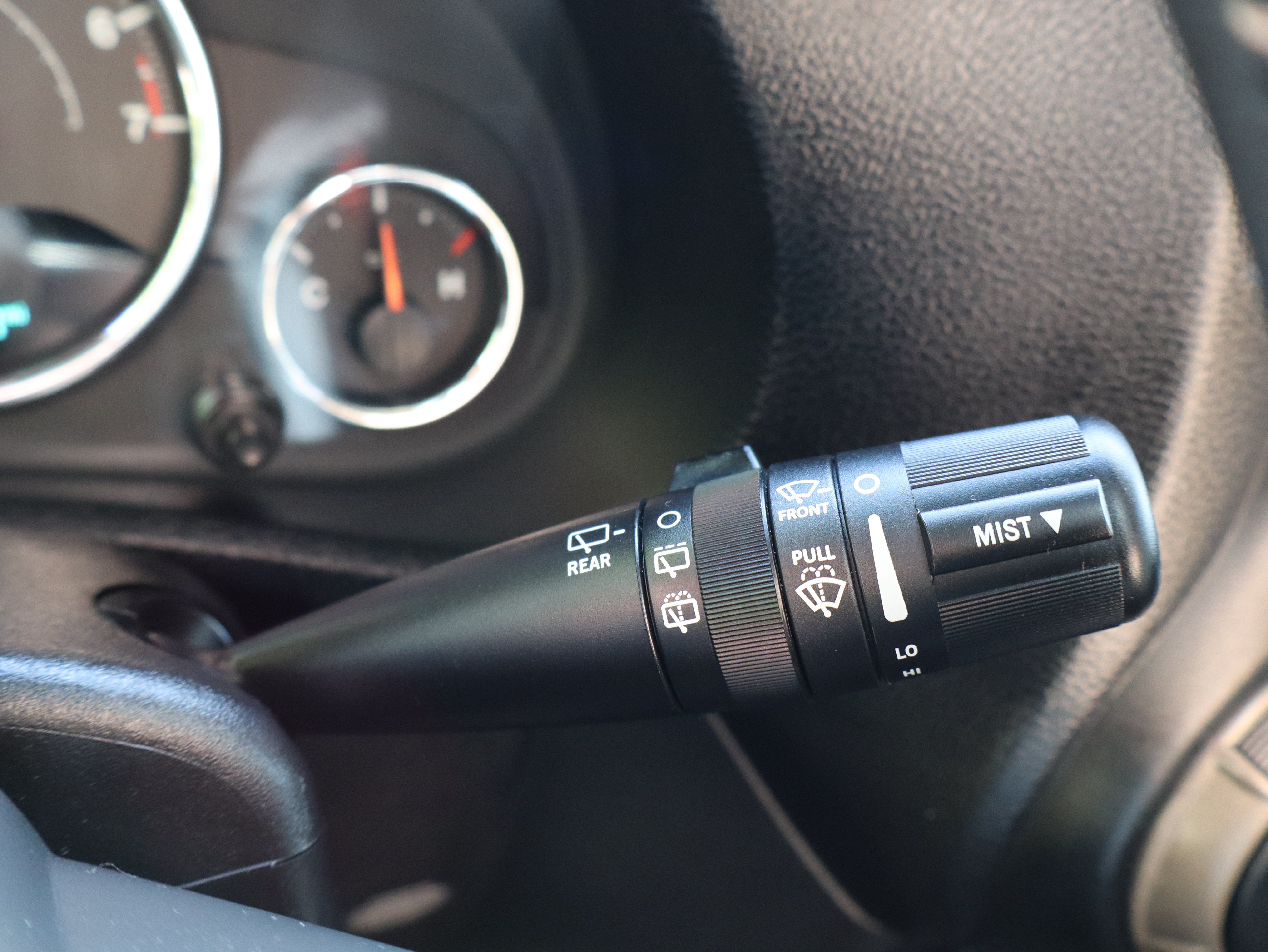Used 2018 Jeep Wrangler Unlimited Sport AWD/4WD image 34
