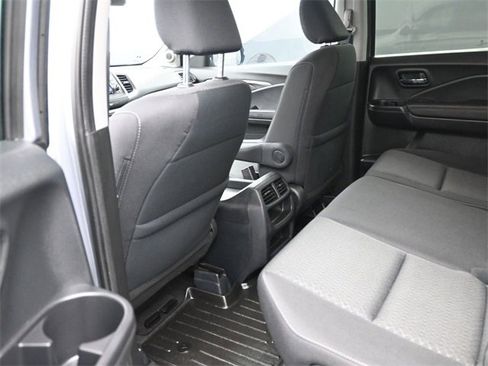 Used 2019 Honda Ridgeline Sport image 10