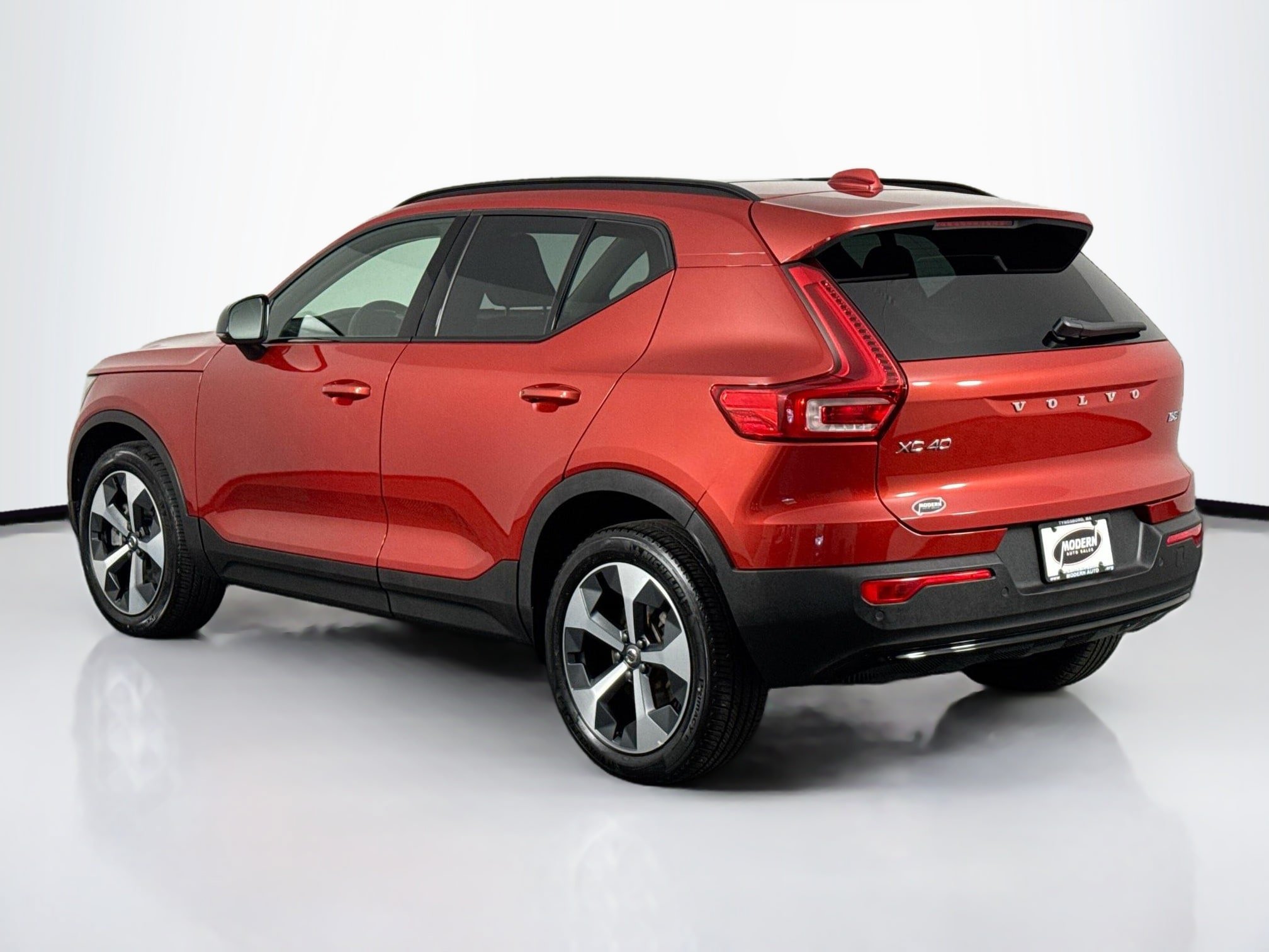 Used 2023 Volvo XC40 B5 Ultimate AWD/4WD image 13
