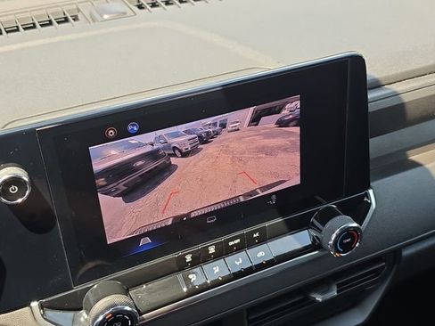 Used 2024 Chevrolet Colorado Trail Boss w/ Advanced Trailering Package AWD/4WD image 24