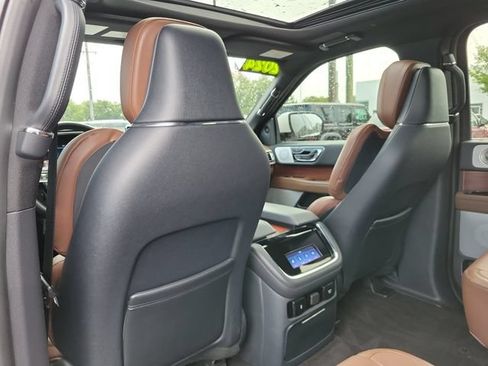 Used 2024 Lincoln Navigator Reserve AWD/4WD image 28