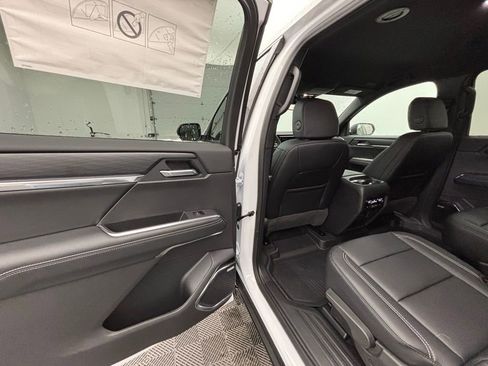 New 2026 GMC Acadia Elevation w/ Elevation Premium Package image 40