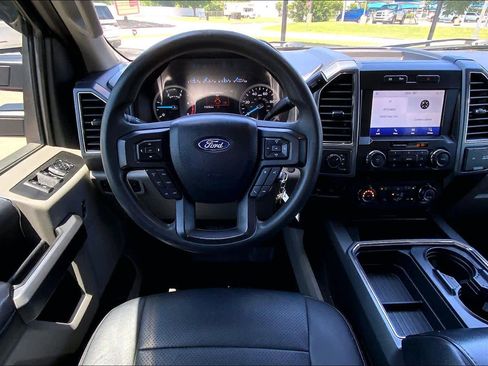 Used 2021 Ford F250 XLT w/ XLT Value Package AWD/4WD image 6