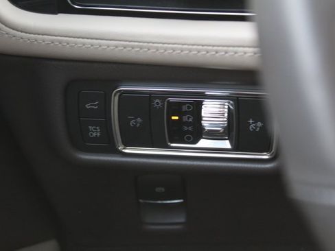 Certified 2022 Lincoln Nautilus Reserve image 20