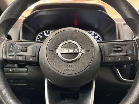 Used 2023 Nissan Rogue SV FWD image 29