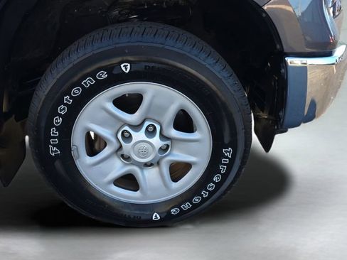 Used 2020 Toyota Tundra SR5 w/ SR5 Upgrade Package image 17