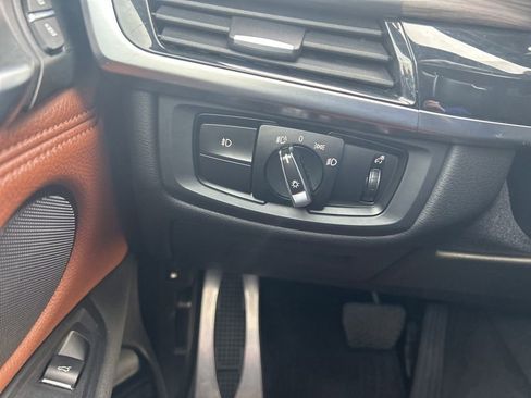 Used 2017 BMW X5 xDrive40e AWD/4WD image 34