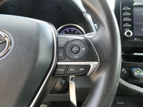 Used 2022 Toyota Camry LE image 19