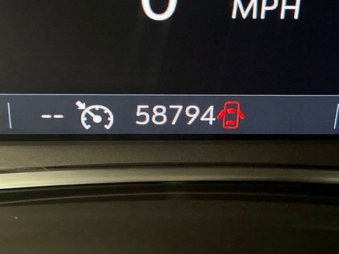 Used 2024 GMC Terrain SLT image 45