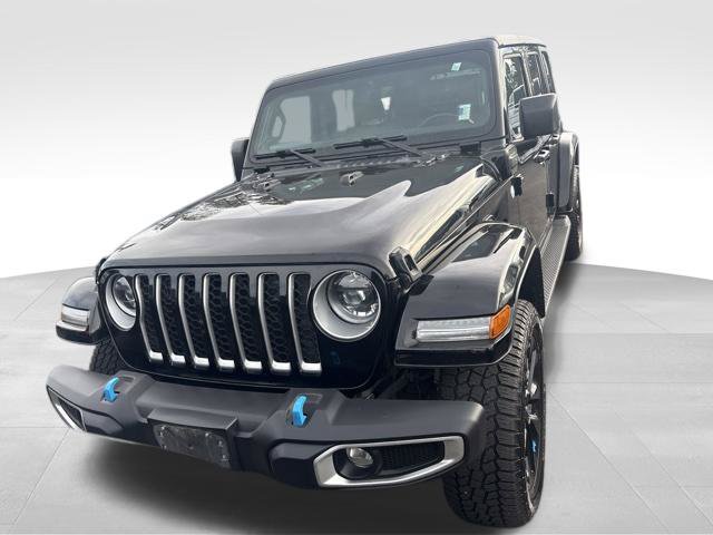 Used 2023 Jeep Wrangler Unlimited Sahara w/ Cold Weather Group AWD/4WD image 22