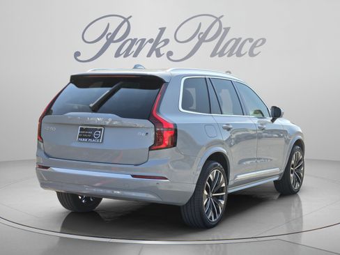 Used 2026 Volvo XC90 B6 Plus w/ Protection Package Premier AWD/4WD image 6