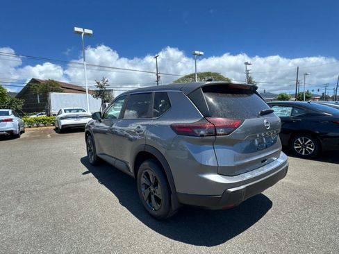 New 2026 Nissan Rogue SV FWD image 3