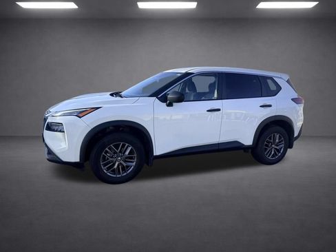 Used 2021 Nissan Rogue S FWD image 25