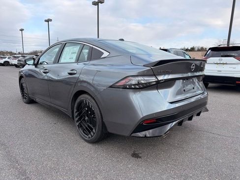 New 2026 Nissan Sentra SR w/ SR Premium Package image 7