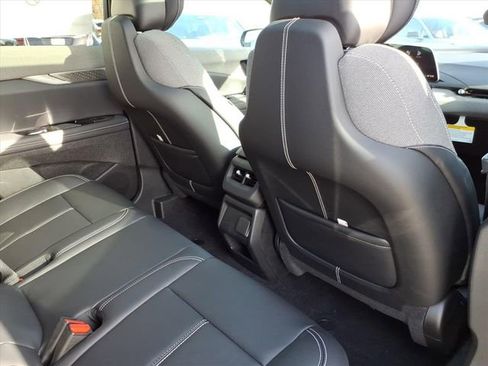 New 2026 Cadillac Optiq Sport 1 image 21