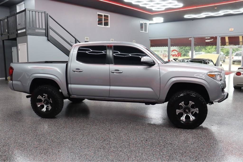 Used 2019 Toyota Tacoma SR w/ SR Convenience Package AWD/4WD image 6