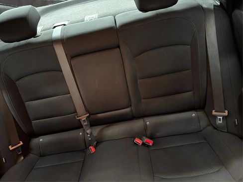 Used 2021 Chevrolet Malibu LT image 32