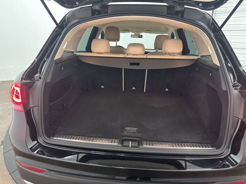 Certified 2020 Mercedes-Benz GLC 300 image 25