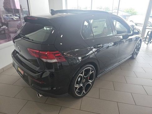 New 2025 Volkswagen GTI Autobahn image 10