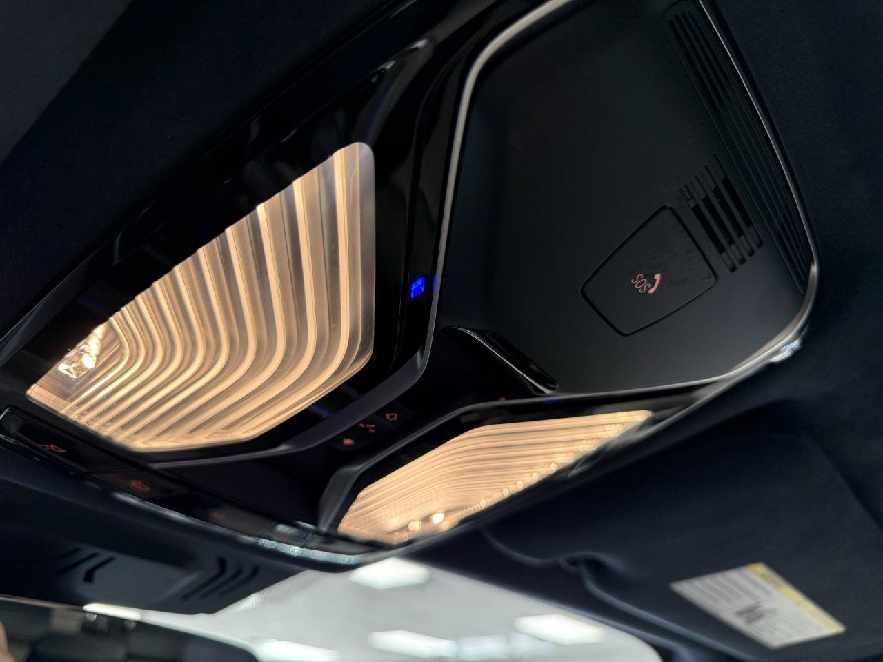 Used 2019 BMW X7 xDrive50i w/ Executive Package AWD/4WD image 37