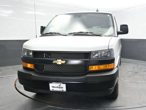 Used 2024 Chevrolet Express 3500 LS RWD image 2