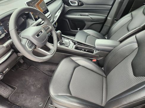 New 2026 Jeep Compass Latitude AWD/4WD image 13