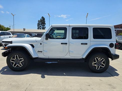 New 2026 Jeep Wrangler Unlimited Sahara w/ Safety Group AWD/4WD image 4