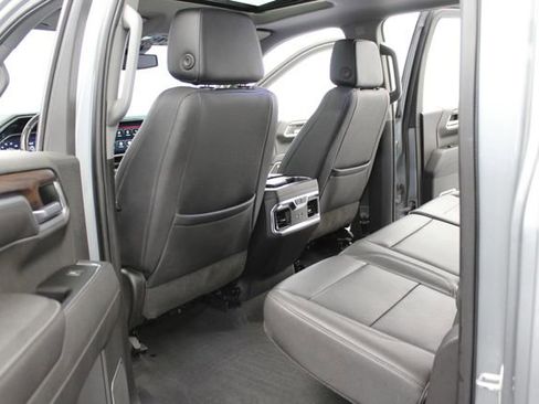 Used 2023 GMC Sierra 1500 SLT w/ SLT Premium Package AWD/4WD image 21