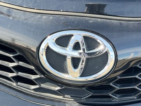 Used 2012 Toyota Camry SE image 10