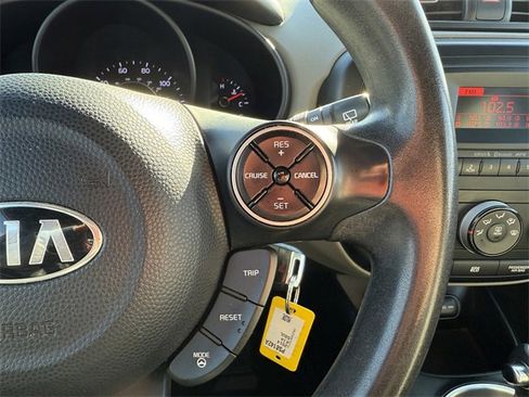 Used 2014 Kia Soul + image 18