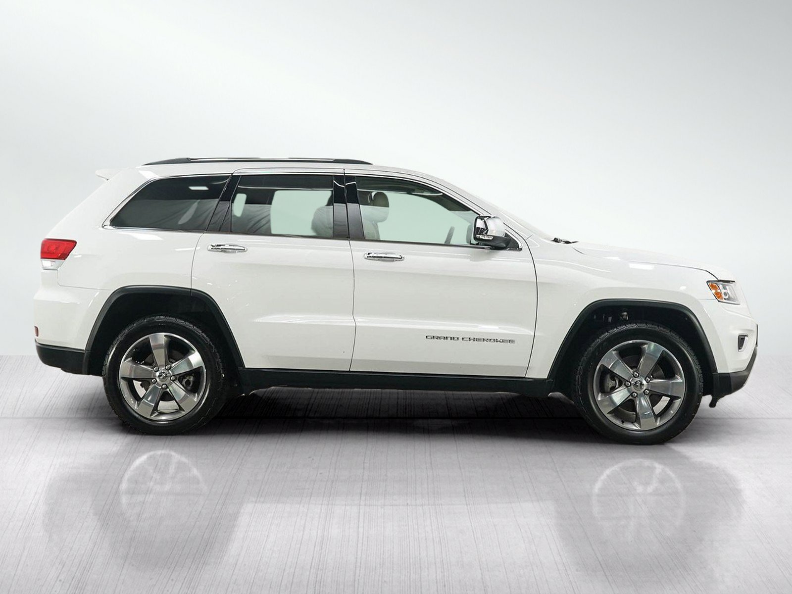 Used 2016 Jeep Grand Cherokee Limited w/ Trailer Tow Group IV AWD/4WD image 6