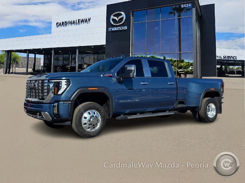 Used 2025 GMC Sierra 3500 Denali w/ Technology Package AWD/4WD image 2