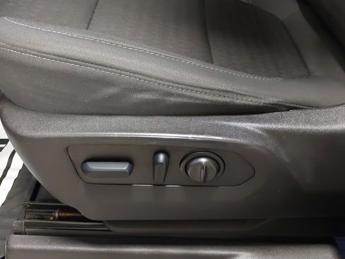 Certified 2022 Chevrolet Silverado 1500 LT image 22