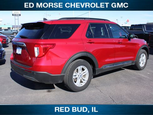 Used 2021 Ford Explorer XLT w/ Equipment Group 202A image 5