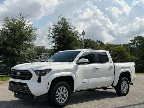 Used 2024 Toyota Tacoma SR5 RWD image 8