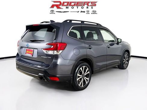 Certified 2023 Subaru Forester Limited AWD/4WD image 8