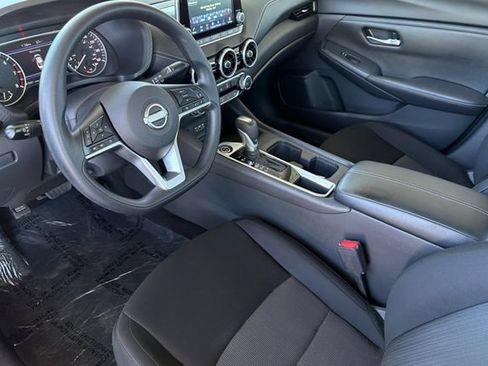 Used 2024 Nissan Sentra SV FWD image 10